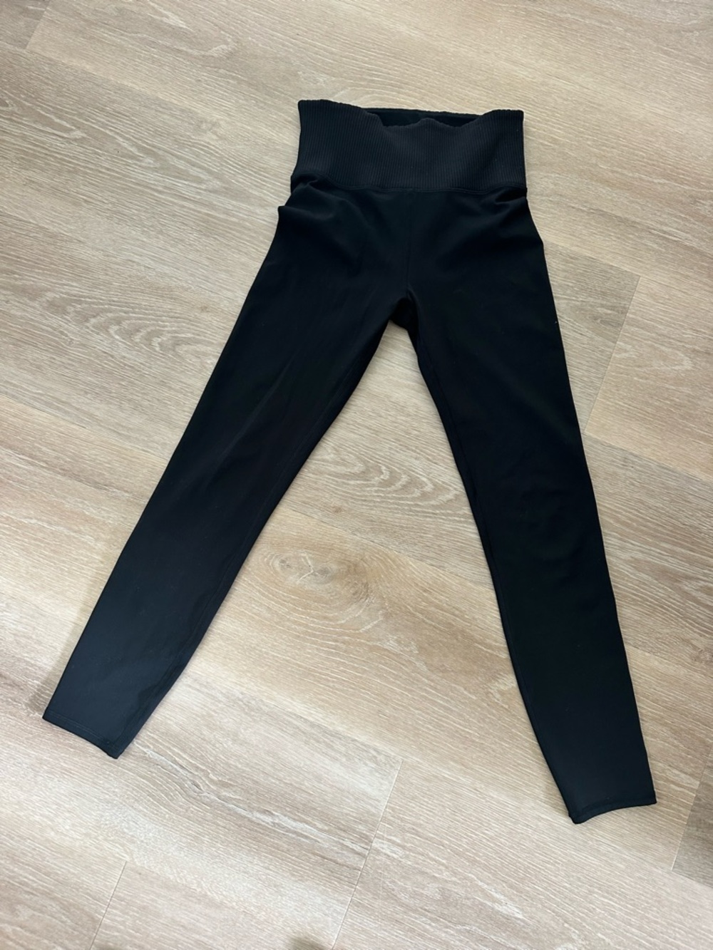 Vuori High-Waist Black Ribbed-Waist Leggings
